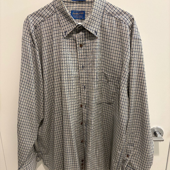 Vintage Men’s Pendleton Plaid Shirt - White and Blue plaid - Picture 1 of 9
